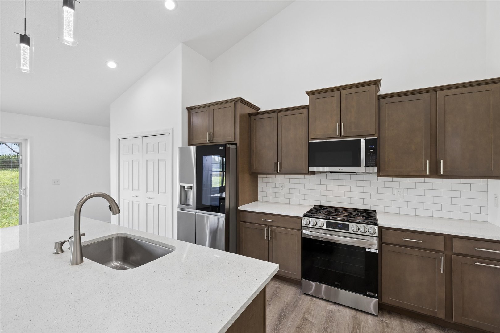 3548 Tower Court Property Photo 18