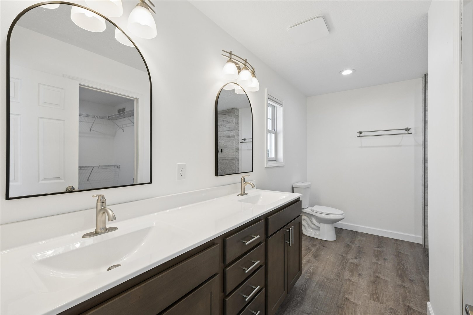3548 Tower Court Property Photo 28