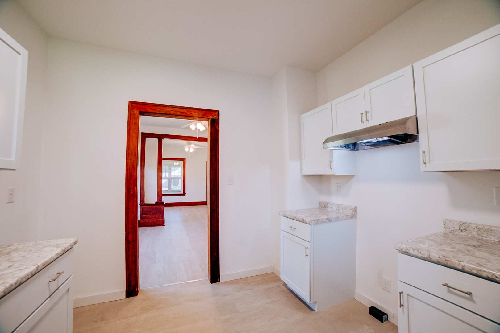 517 E Mulberry Street Property Photo 15