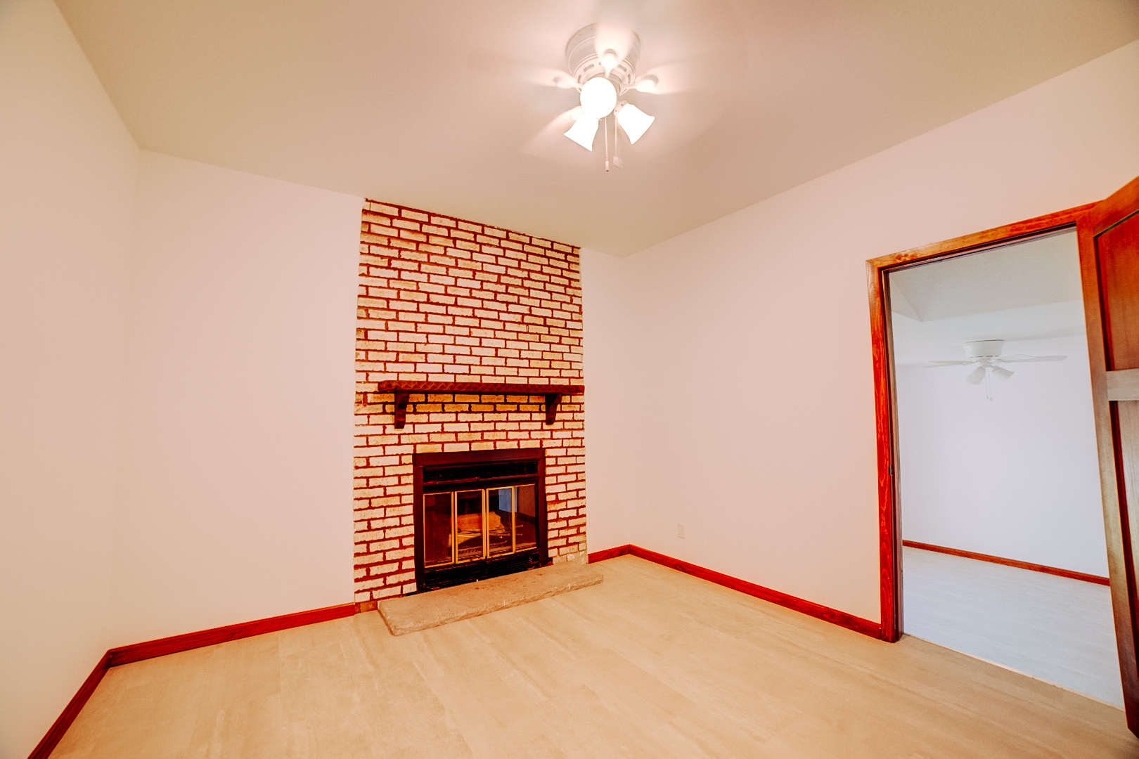 517 E Mulberry Street Property Photo 16