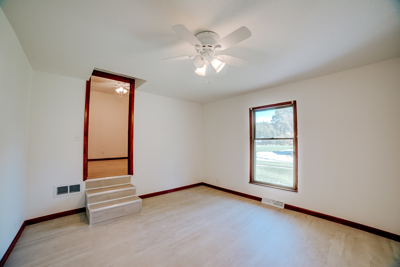 517 E Mulberry Street Property Photo 21
