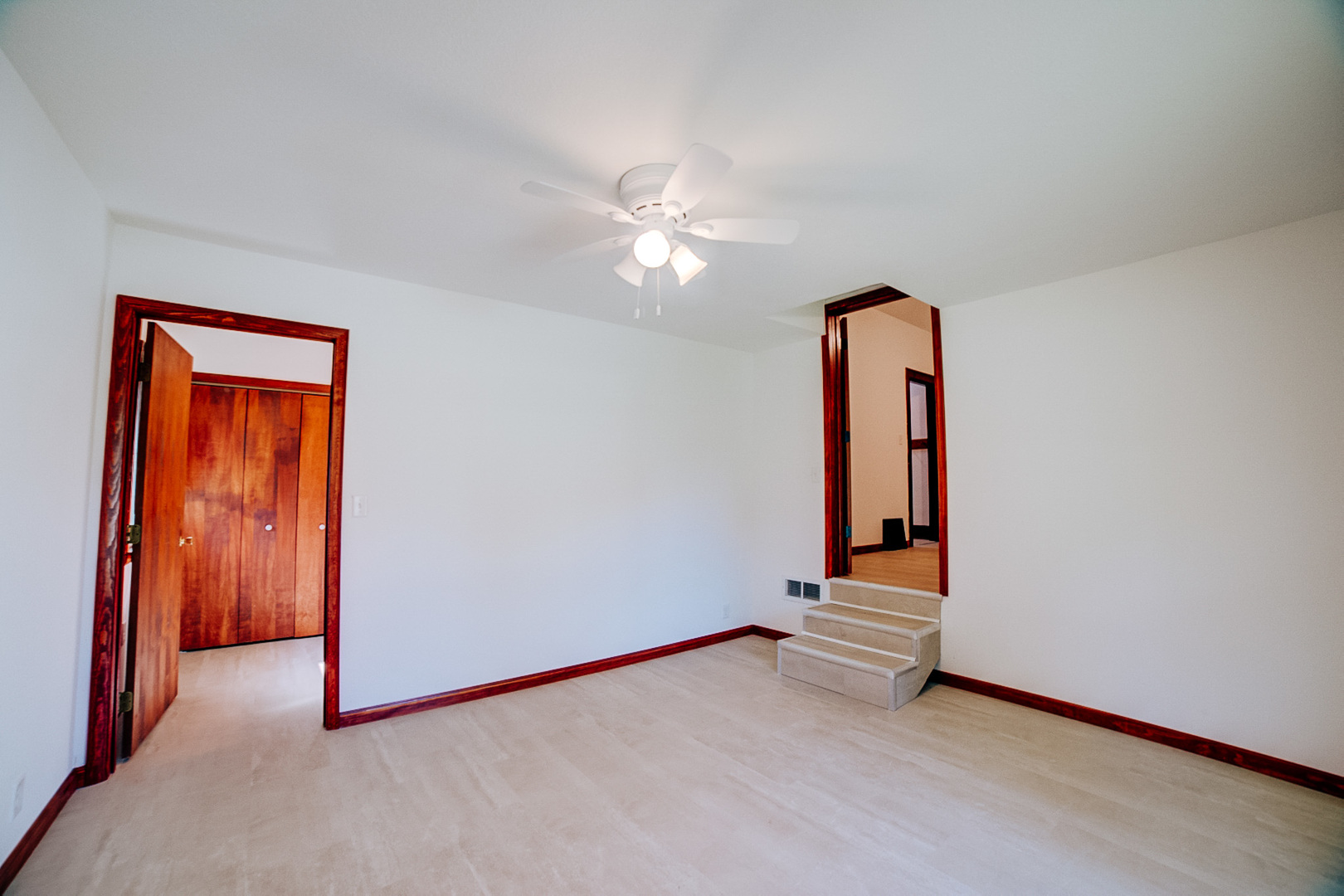 517 E Mulberry Street Property Photo 22