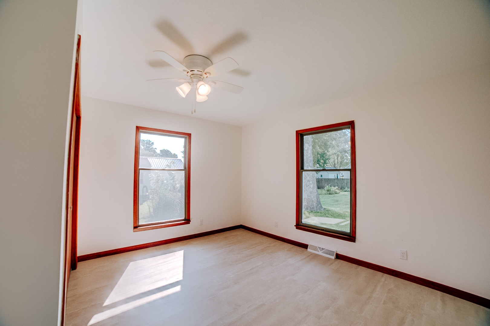 517 E Mulberry Street Property Photo 28