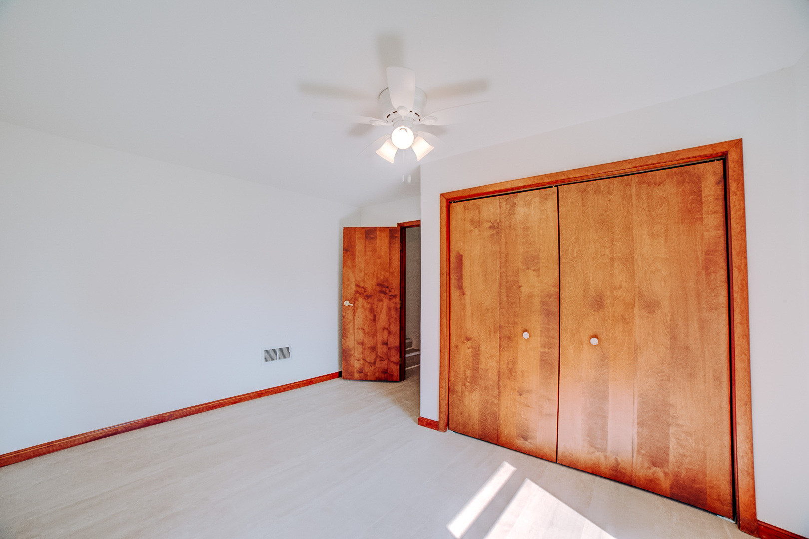 517 E Mulberry Street Property Photo 30
