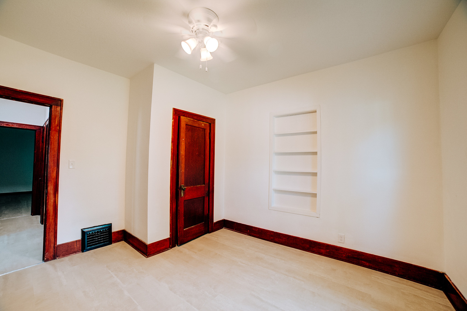 517 E Mulberry Street Property Photo 34