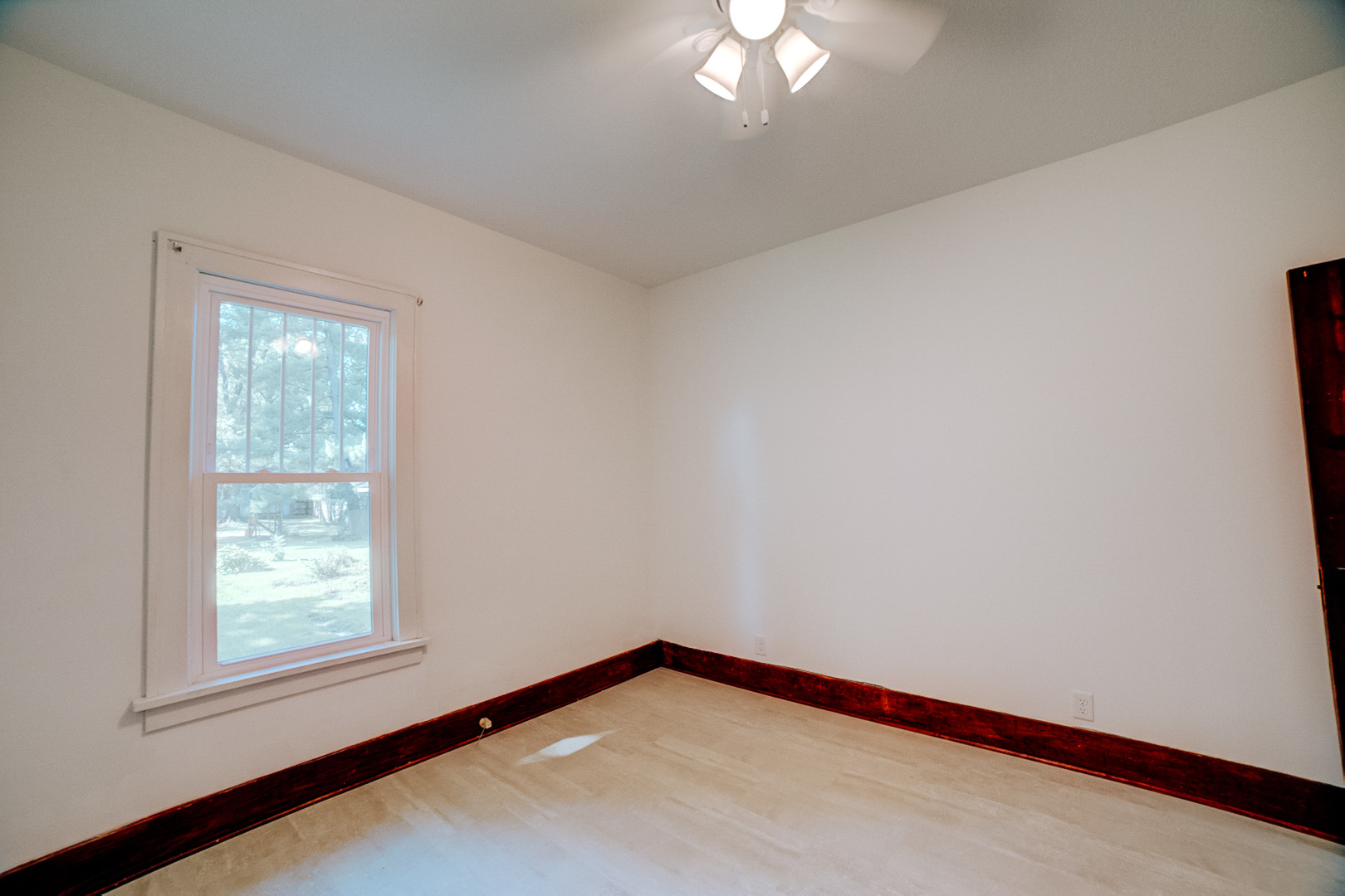 517 E Mulberry Street Property Photo 36