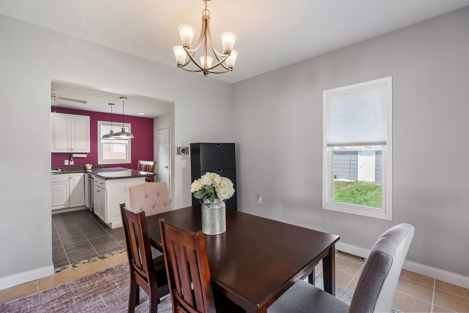 2025 39th Street Property Photo 5