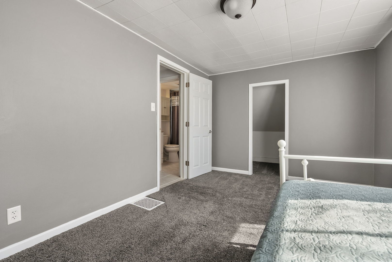2025 39th Street Property Photo 18