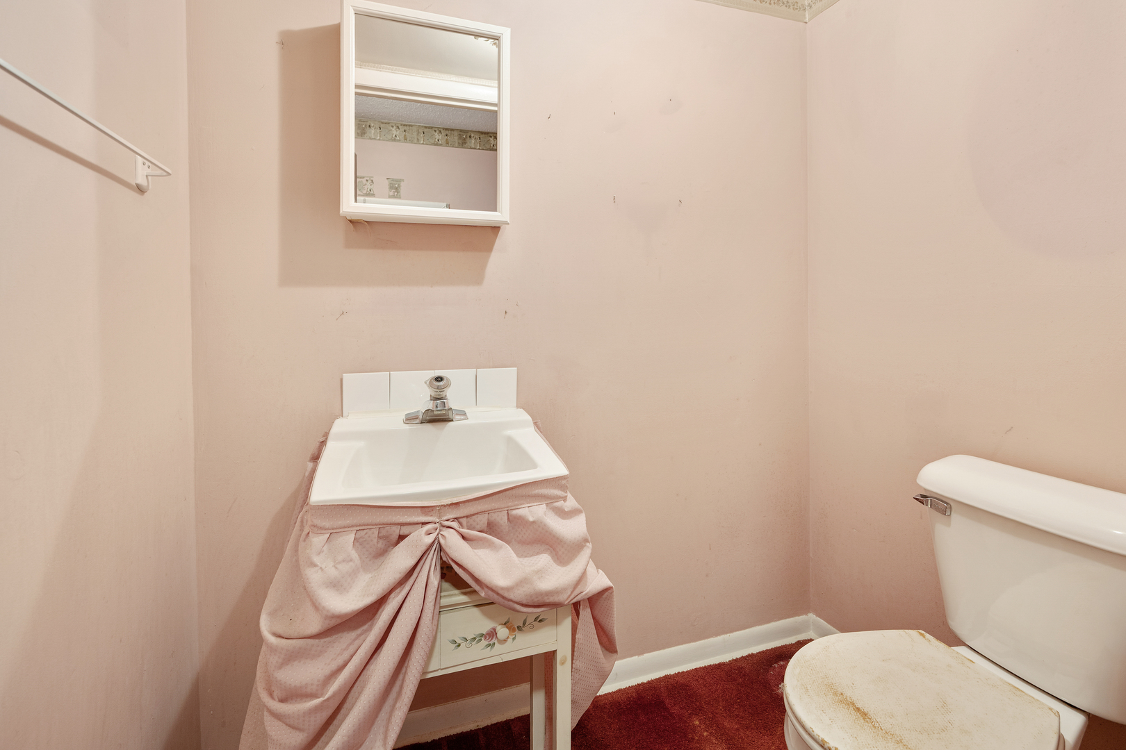 526 W South Street Property Photo 12