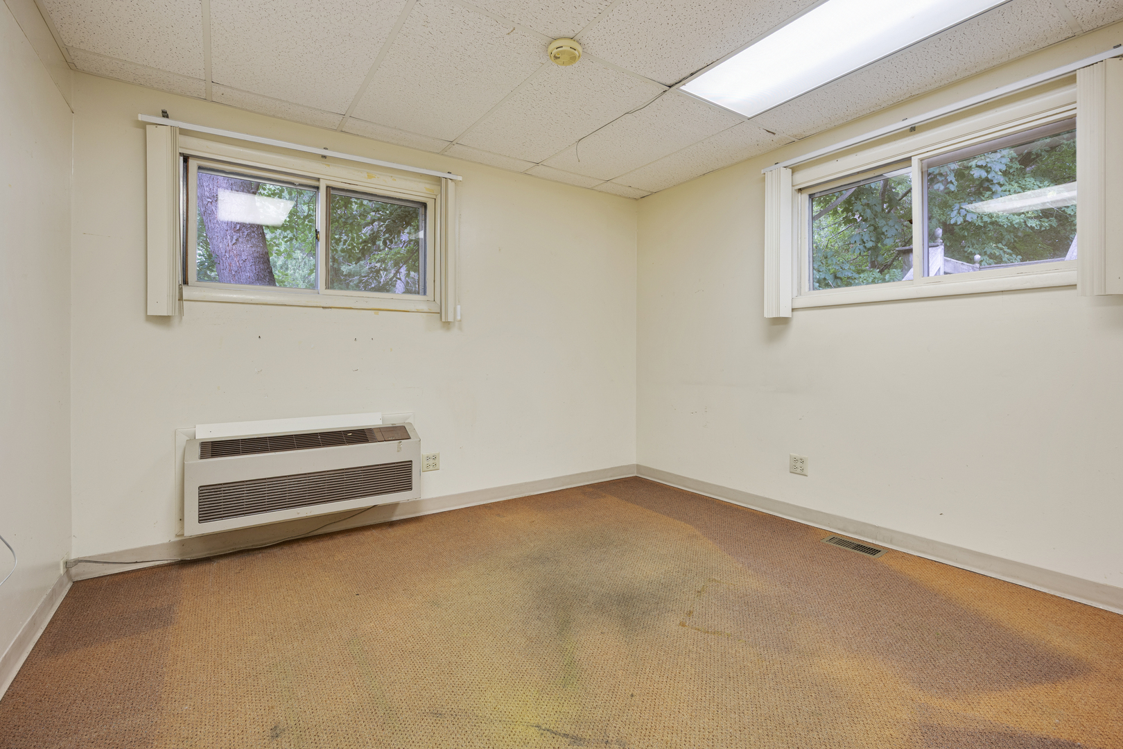 526 W South Street Property Photo 15