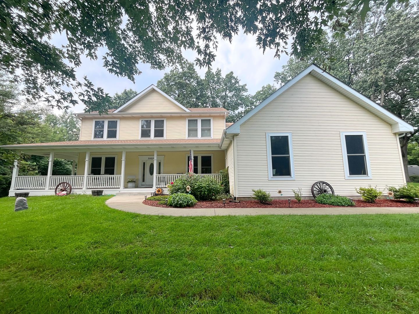39226 N Rangers Way Property Photo 1