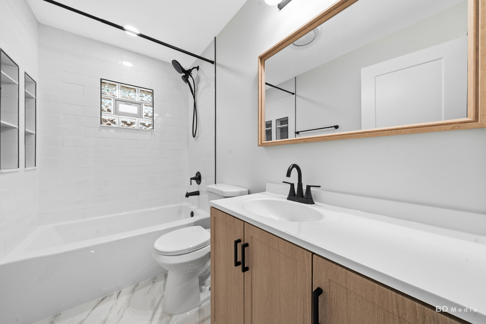 709 N Reef Road Property Photo 15