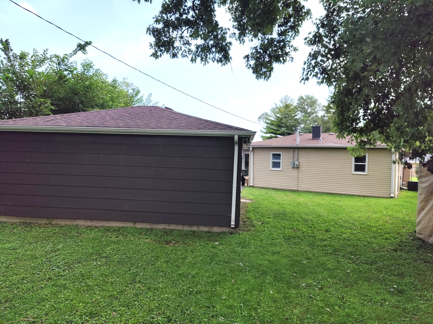16068 Richmond Avenue Property Photo 14