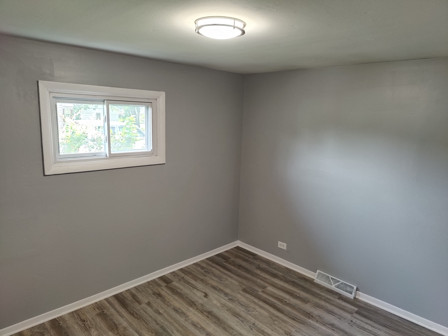 16068 Richmond Avenue Property Photo 33