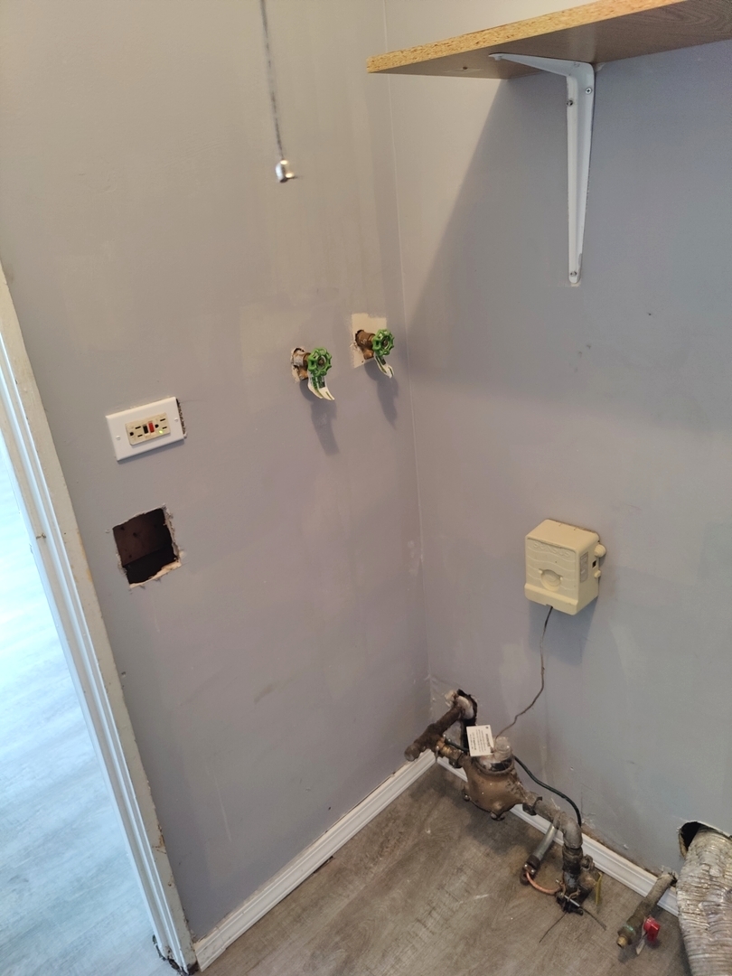 16068 Richmond Avenue Property Photo 37