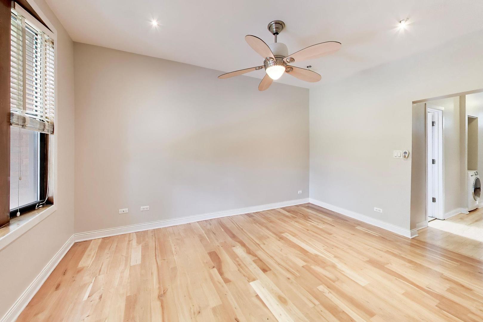 1532 N Greenview Avenue 2f Property Photo 5