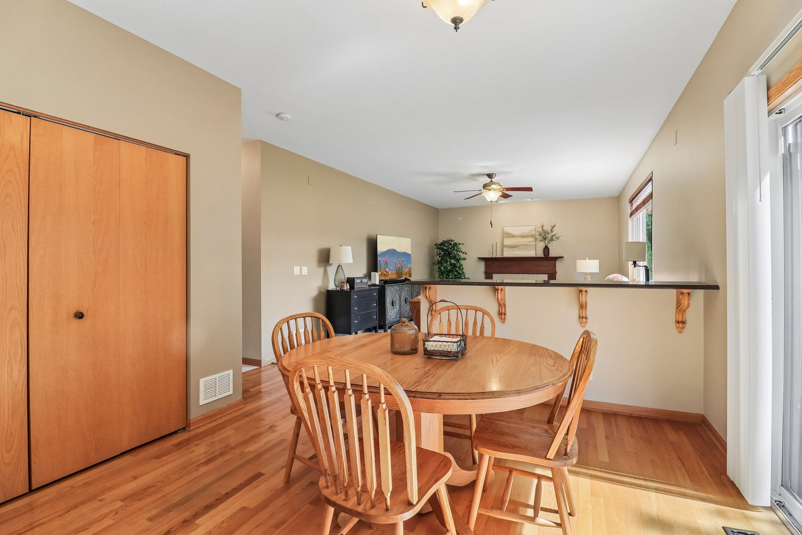 9938 Bedford Drive Property Photo 12