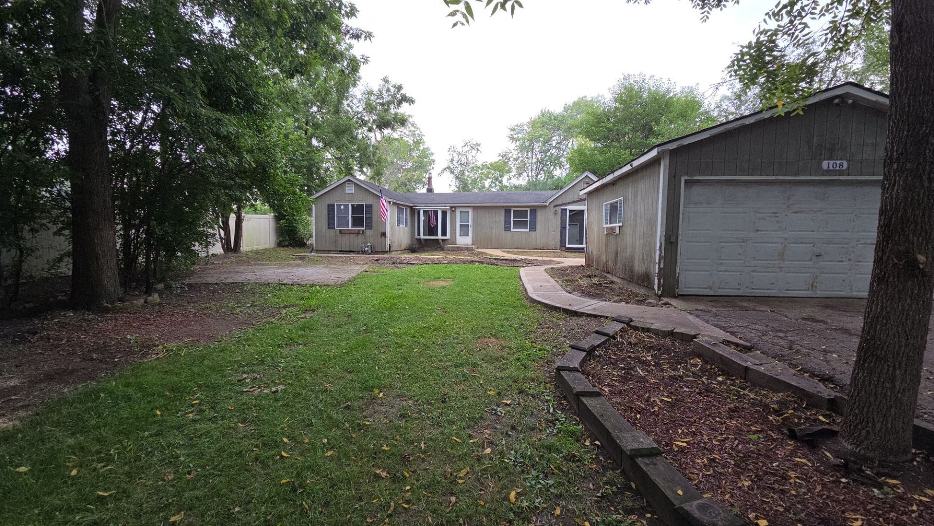 108 Ridgeland Avenue Property Photo 1