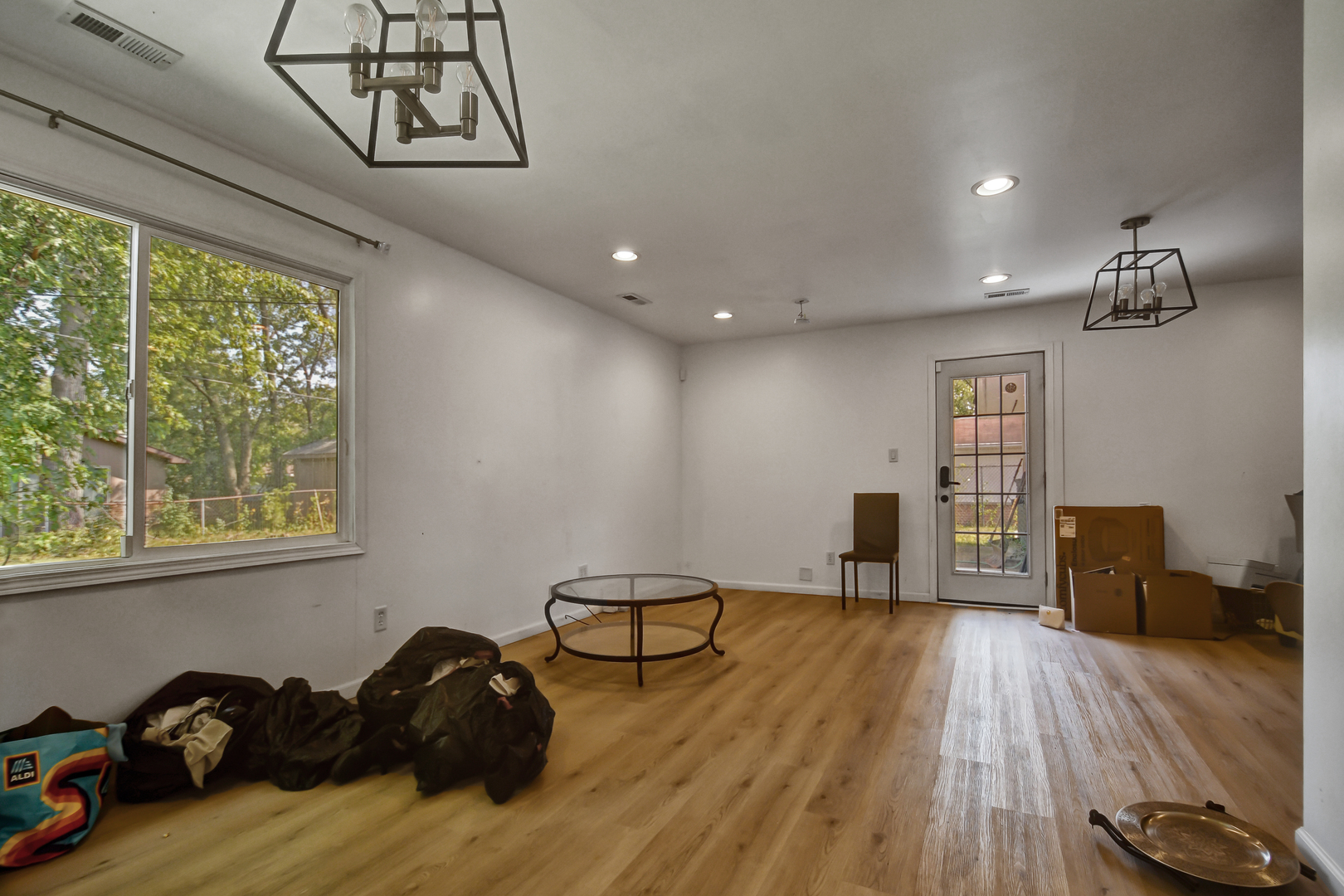 354 Winona Street Property Photo 6