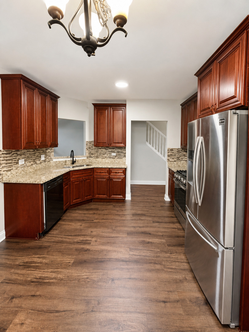 5128 Tomcin Trail Property Photo 4