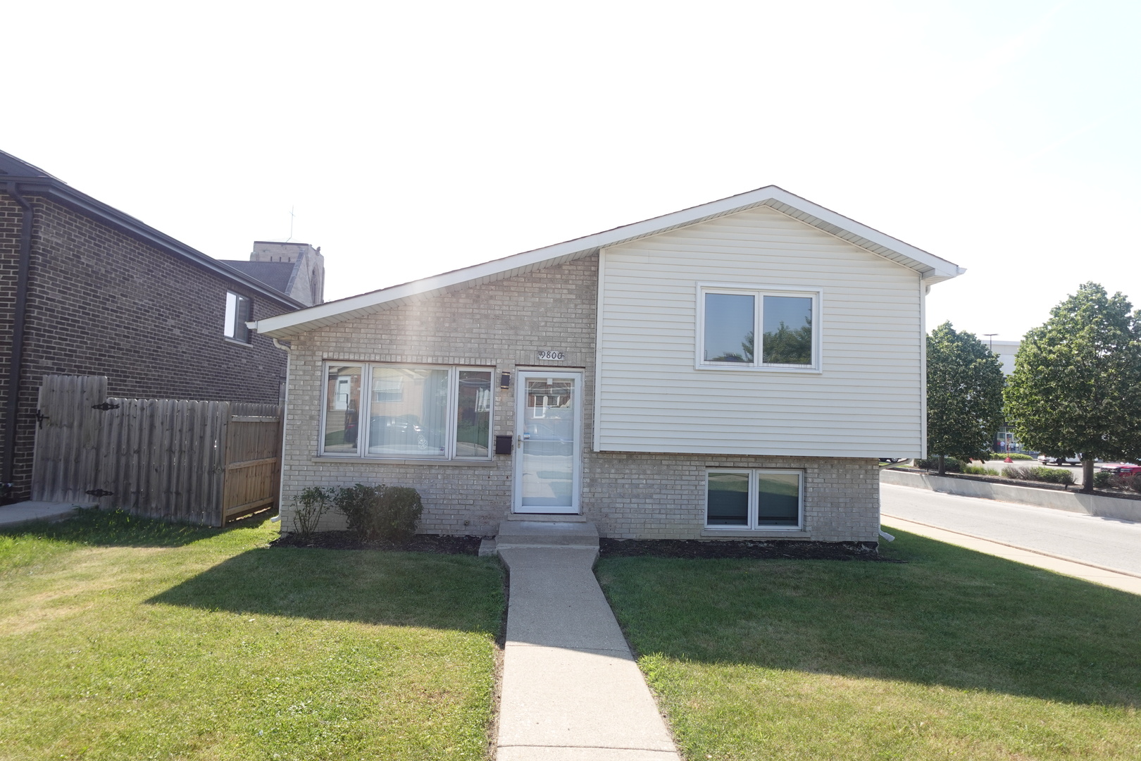9800 S Artesian Avenue Property Photo 1