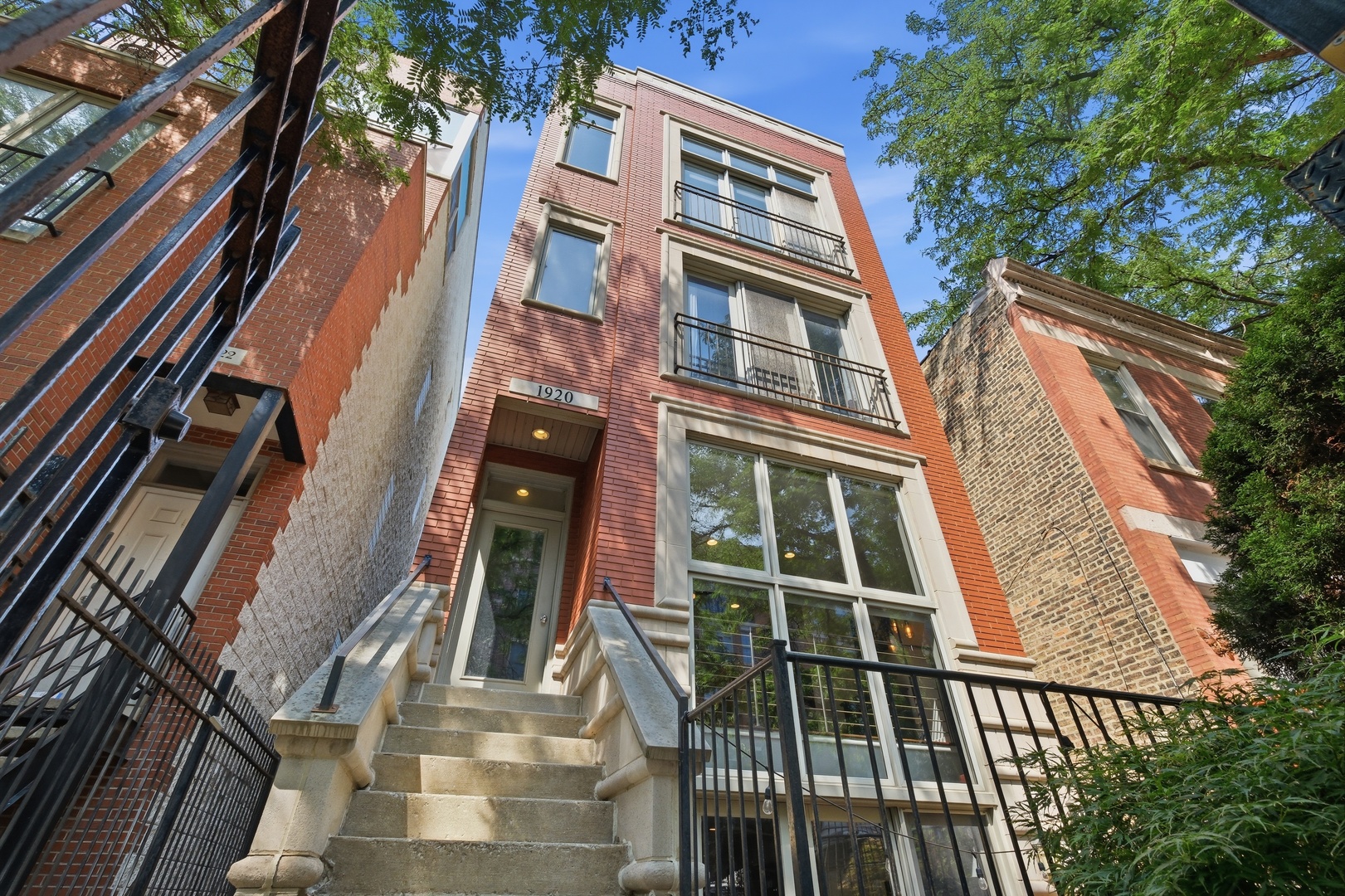 1920 W Diversey Parkway 1 Property Photo 2