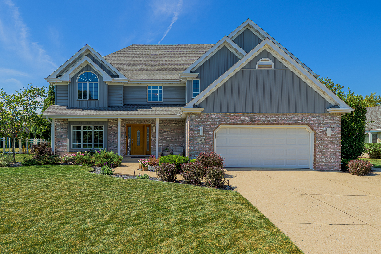 19400 Stonehenge Drive Property Photo 1
