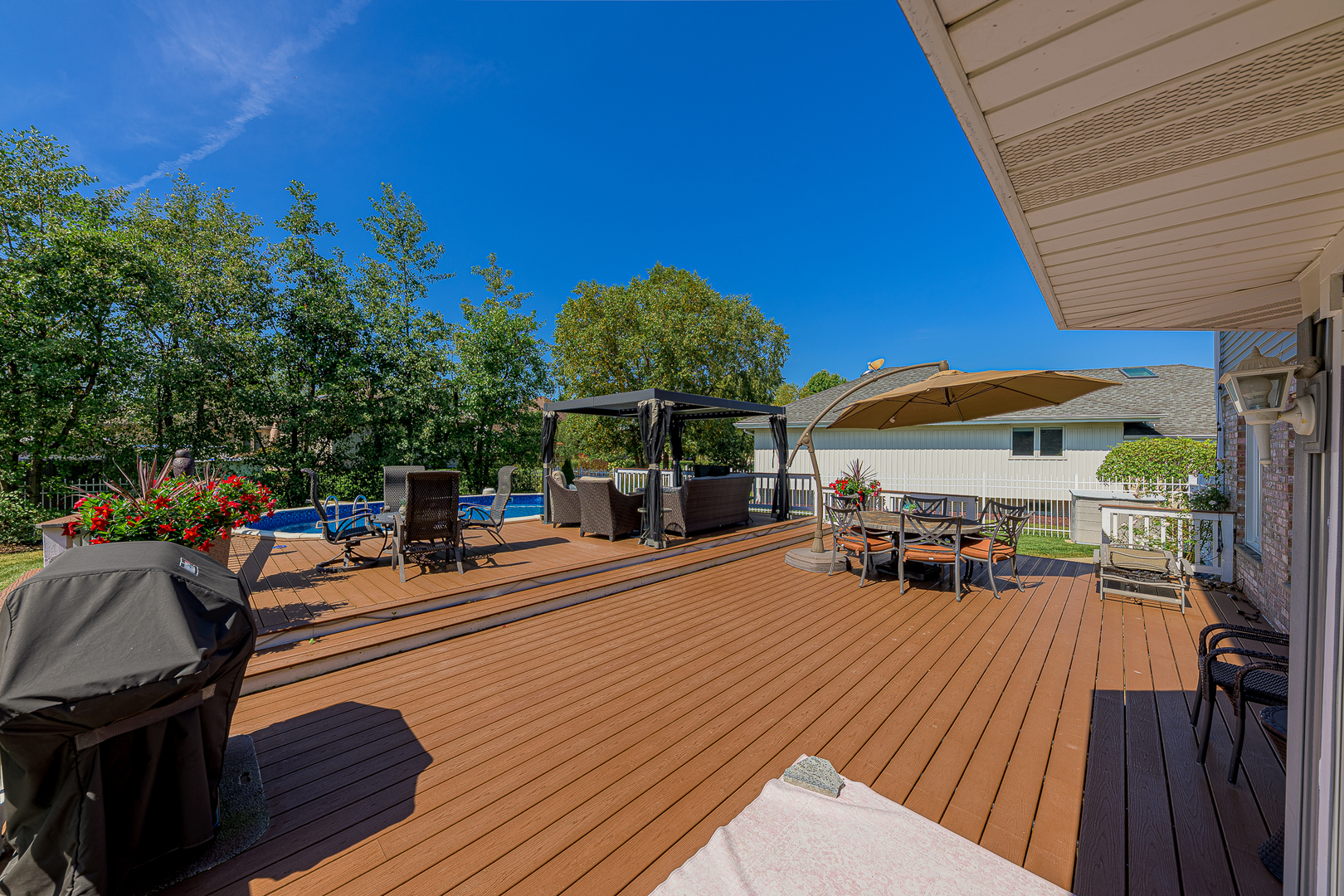 19400 Stonehenge Drive Property Photo 19