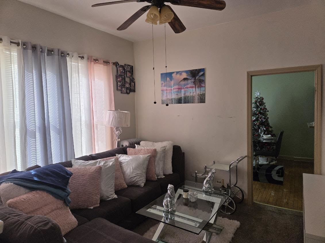 7547 N Rogers Avenue Property Photo 29