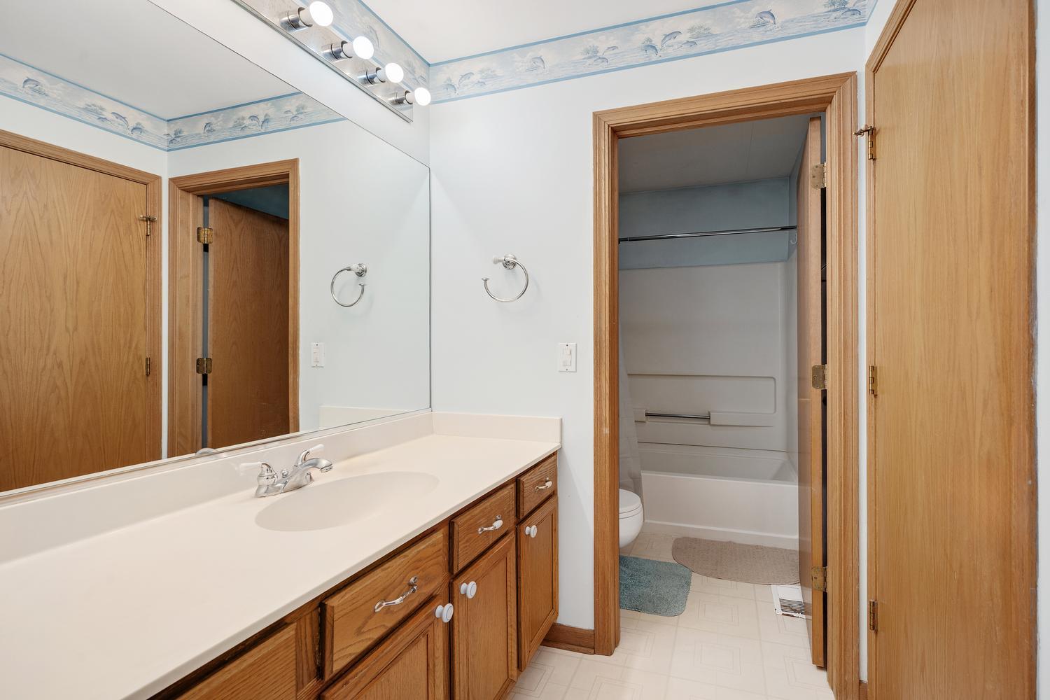 353 Ogden Falls Boulevard 353 Property Photo 10