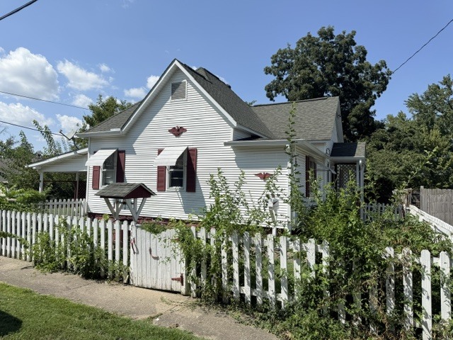 806 E Mckinley Street Property Photo 2