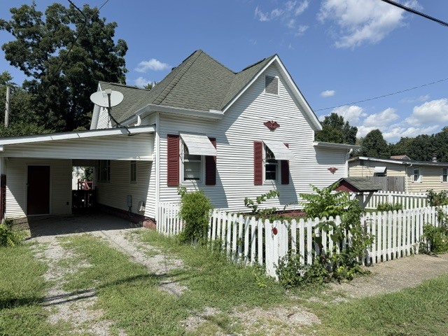 806 E Mckinley Street Property Photo 3