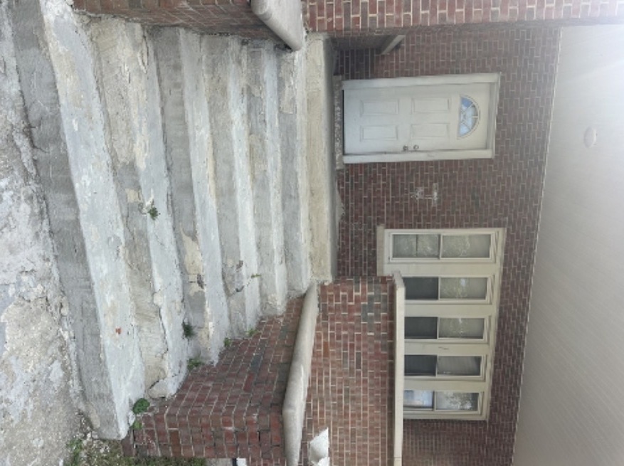 7408 S Yates Boulevard Property Photo 1