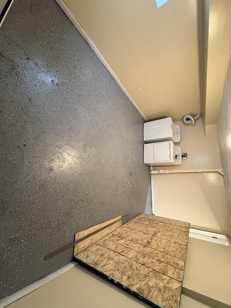 7408 S Yates Boulevard Property Photo 12