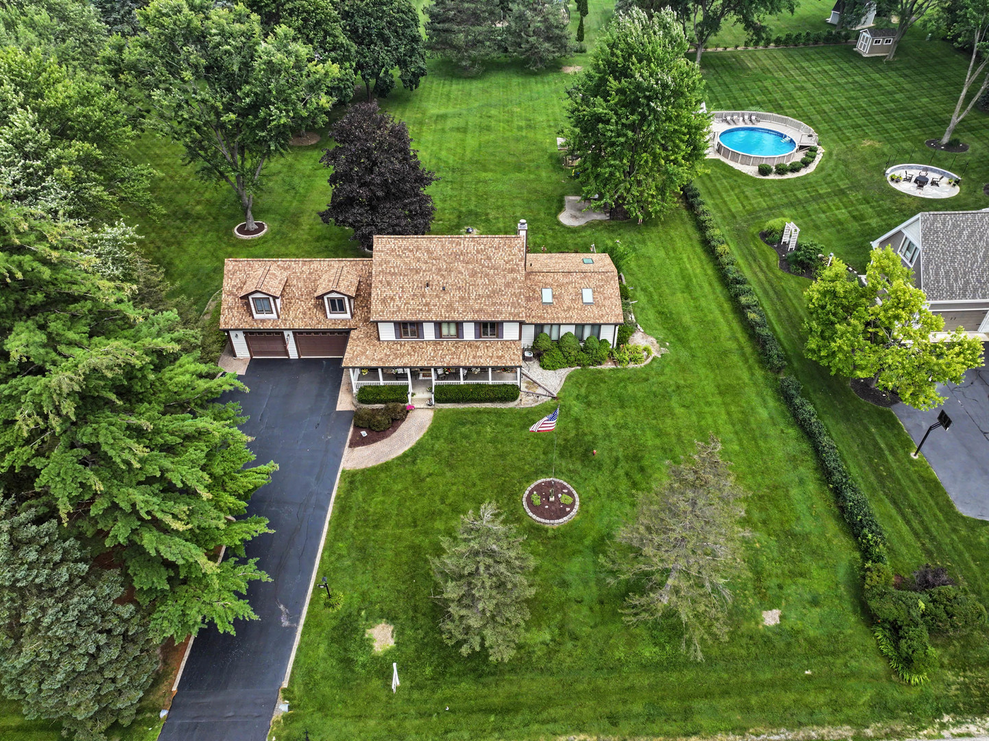 7414 Meadow Lane Property Photo 4