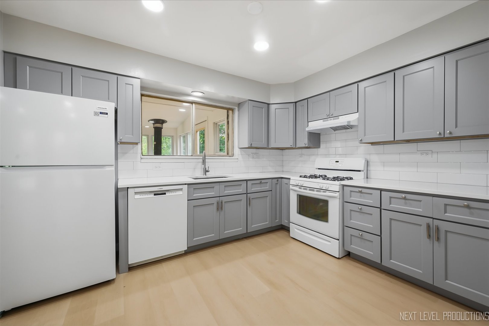 557 Willard Avenue Property Photo 12