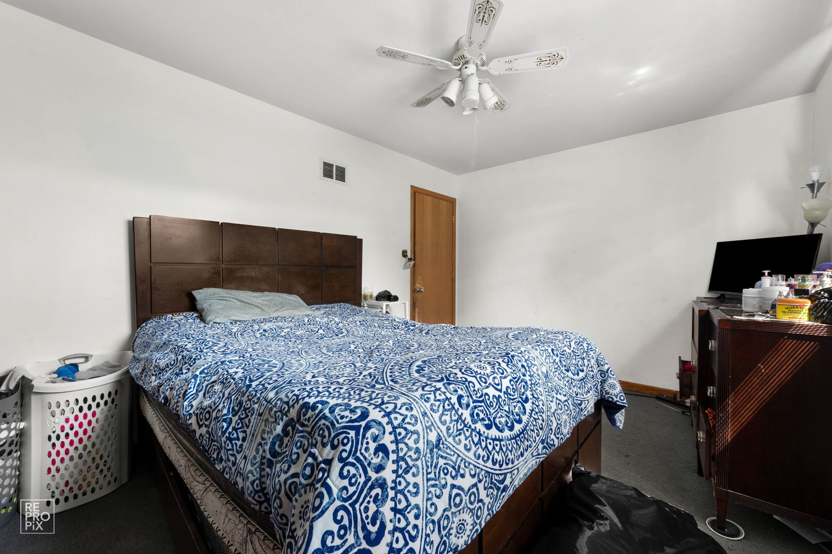 17157 Langley Avenue Property Photo 7