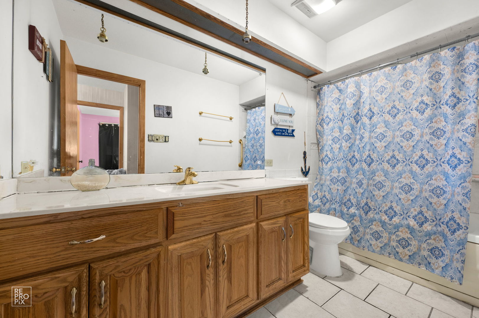 17157 Langley Avenue Property Photo 8