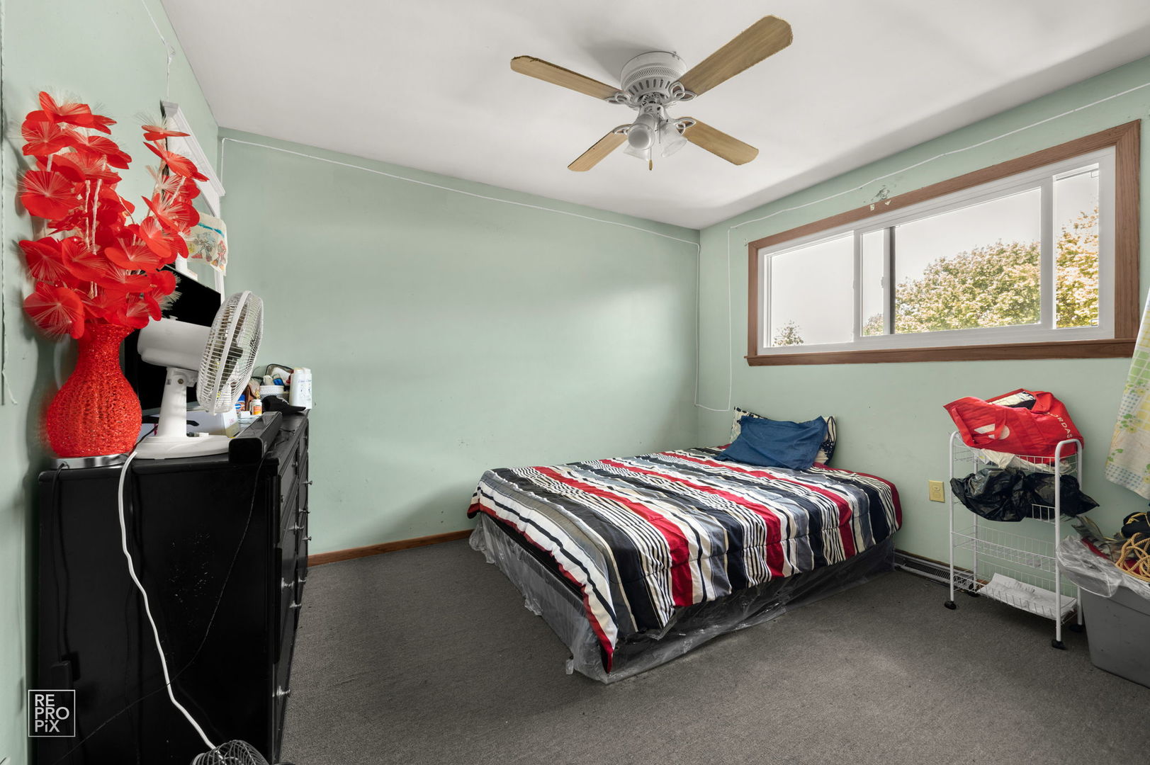 17157 Langley Avenue Property Photo 9