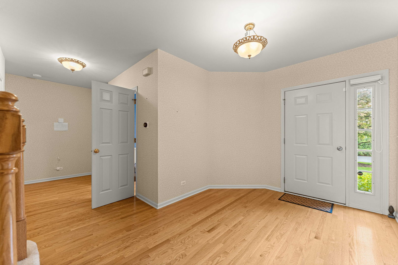 825 Braeman Court Property Photo 3
