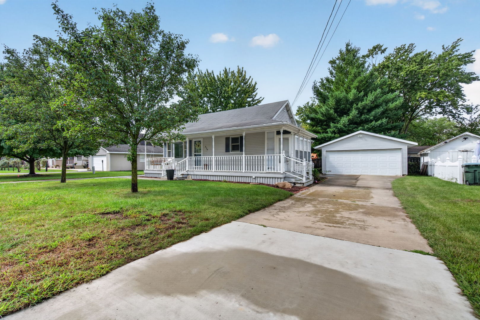 250 N Irving Street Property Photo 1