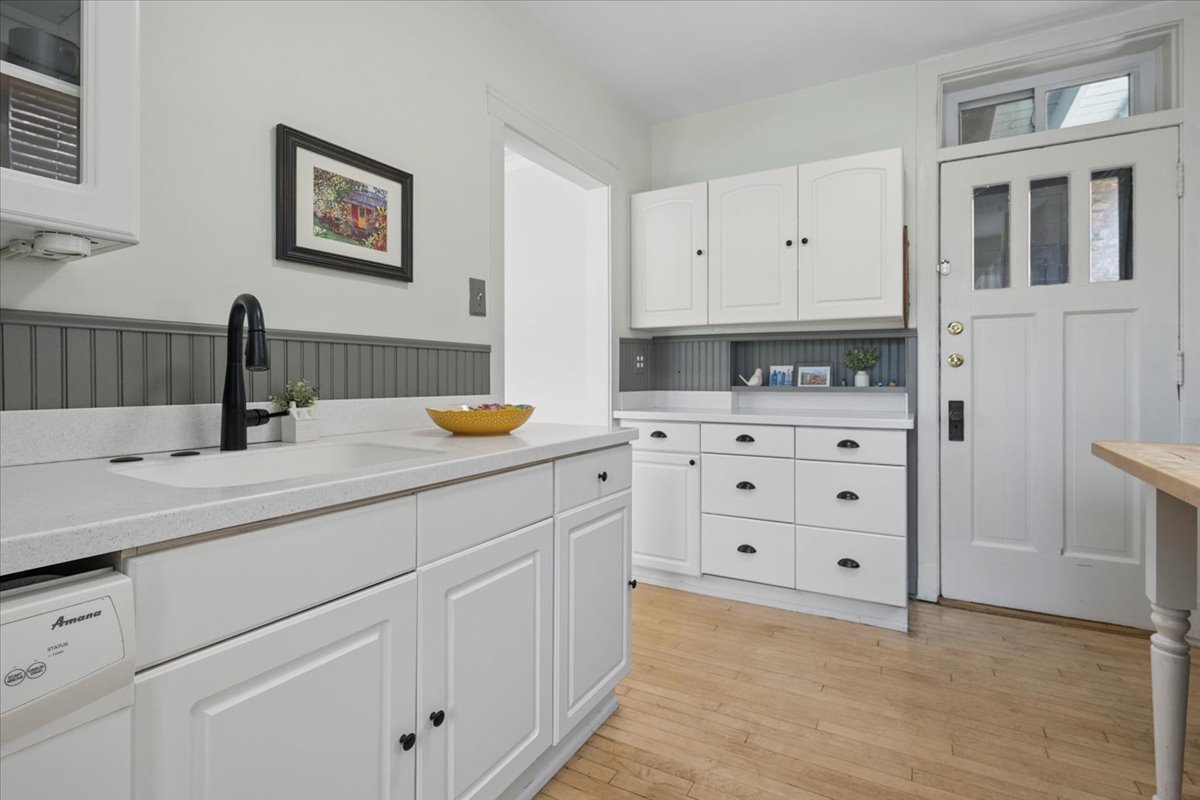 632 Sheridan Square 2 Property Photo 8