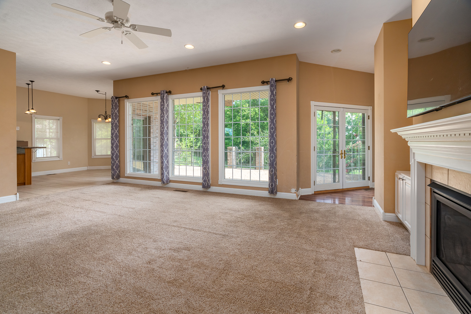2201 Kingspointe Drive Property Photo 12