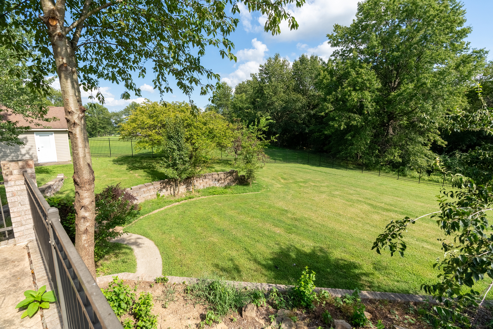2201 Kingspointe Drive Property Photo 15