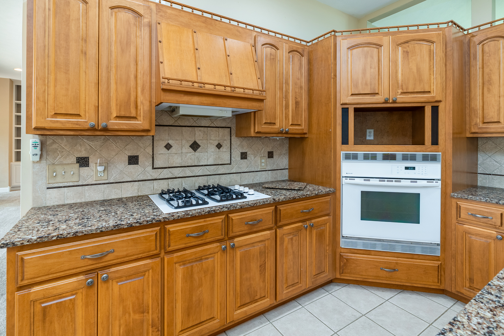 2201 Kingspointe Drive Property Photo 22