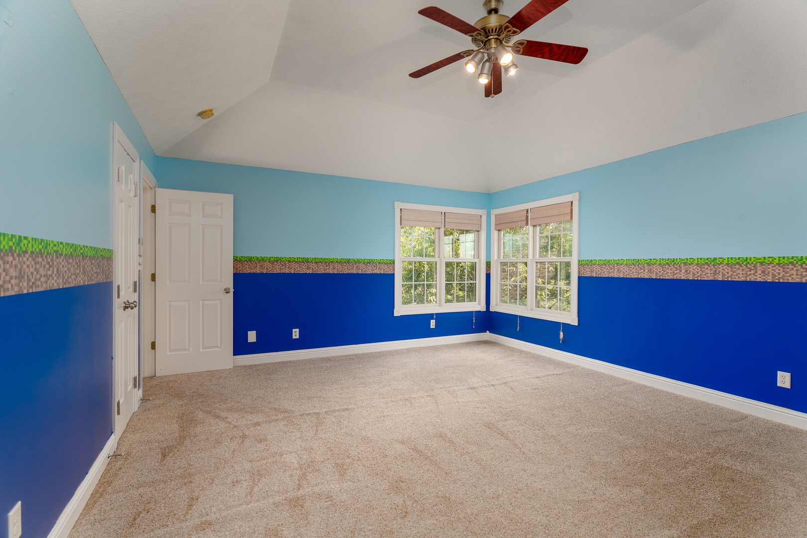 2201 Kingspointe Drive Property Photo 40