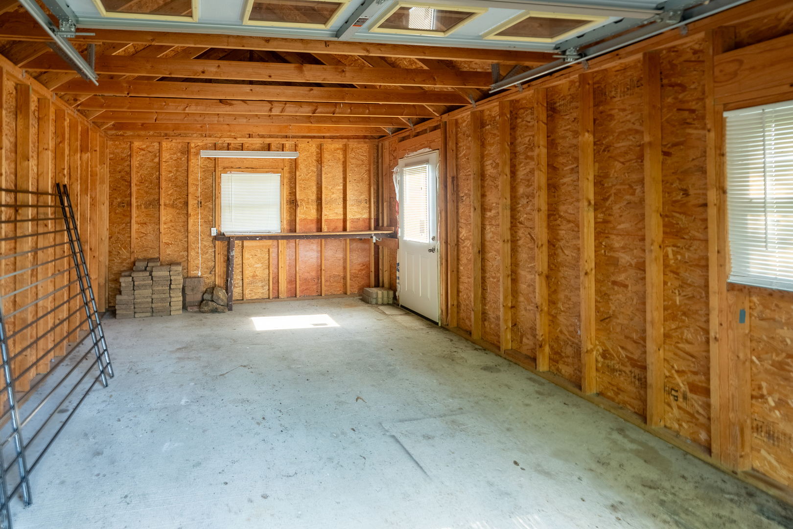 2201 Kingspointe Drive Property Photo 58