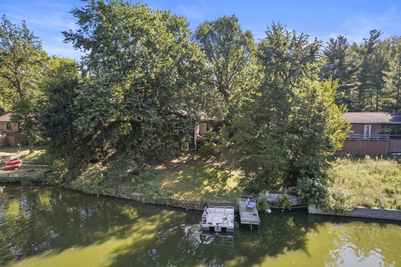 503 S North Shore Drive Property Photo 3