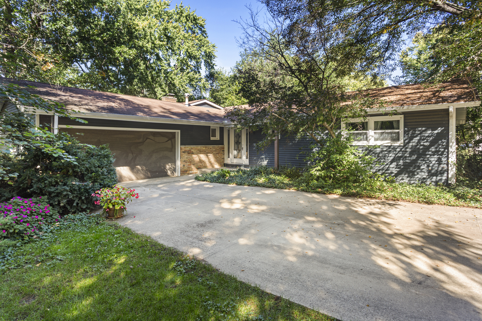 503 S North Shore Drive Property Photo 7