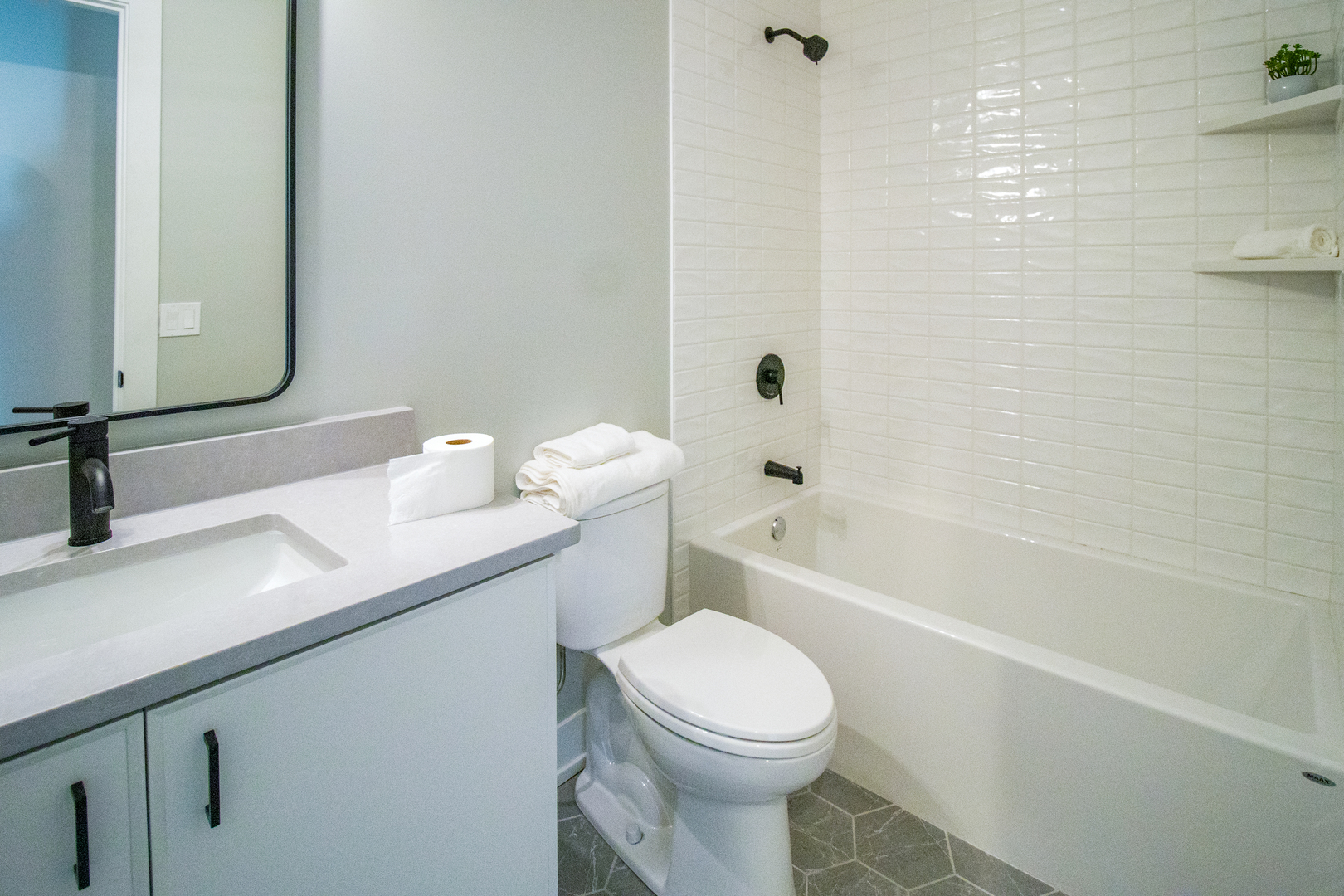 551 E 47th Street 3w Property Photo 12